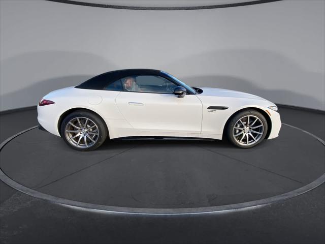 new 2024 Mercedes-Benz AMG SL 43 car, priced at $118,730