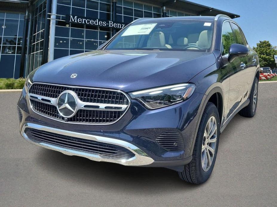 new 2024 Mercedes-Benz GLC 300 car, priced at $58,150