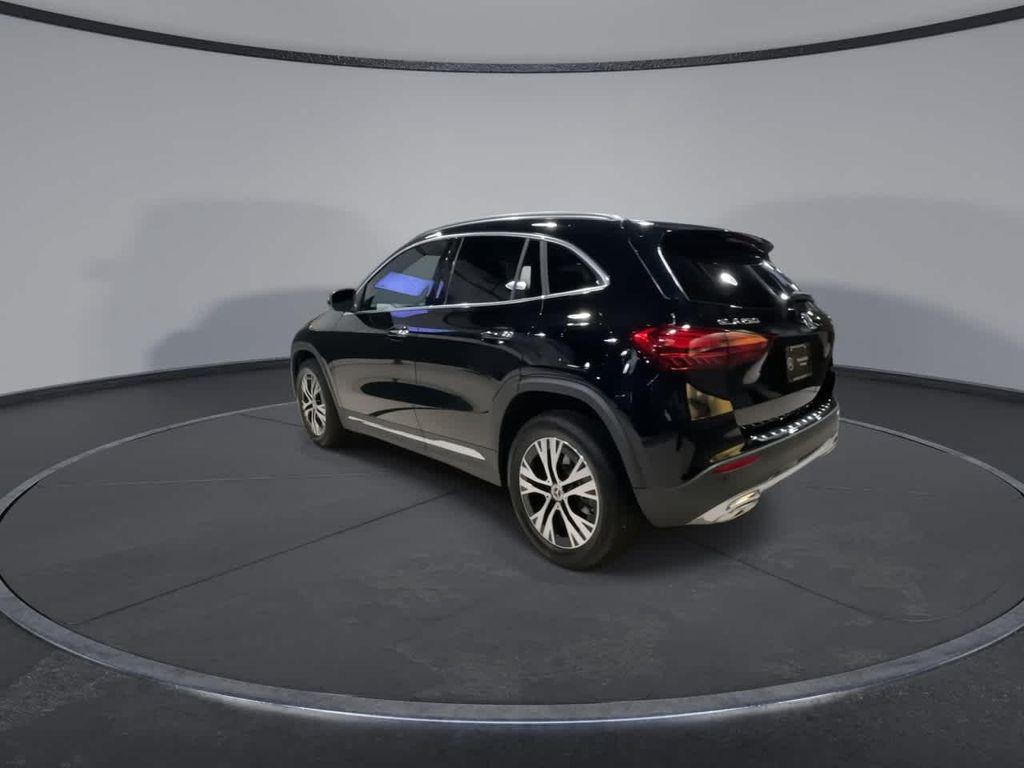 used 2025 Mercedes-Benz GLA 250 car, priced at $39,997