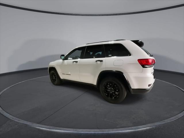 used 2014 Jeep Grand Cherokee car, priced at $14,337