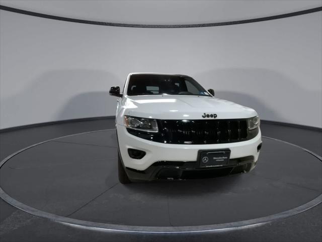 used 2014 Jeep Grand Cherokee car, priced at $14,337