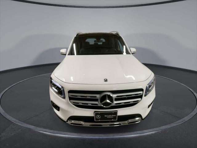 used 2023 Mercedes-Benz GLB 250 car, priced at $37,870