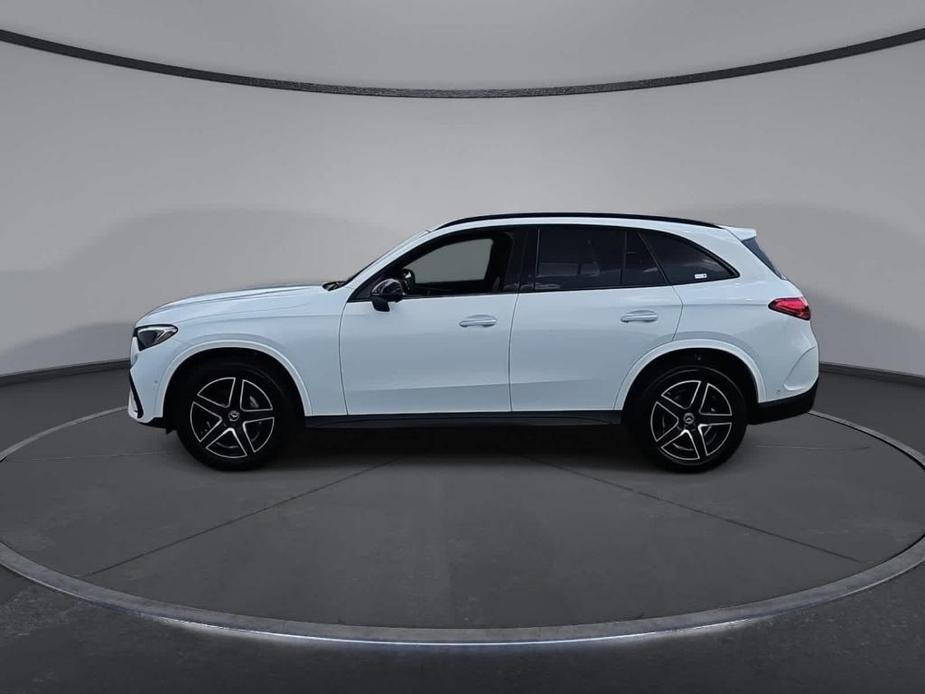 new 2024 Mercedes-Benz GLC 300 car, priced at $58,070