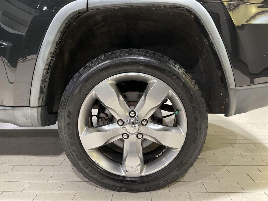 used 2011 Jeep Grand Cherokee car, priced at $8,286