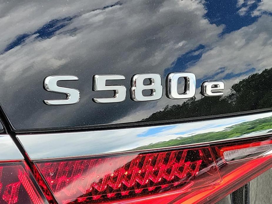 new 2024 Mercedes-Benz S-Class car, priced at $139,050