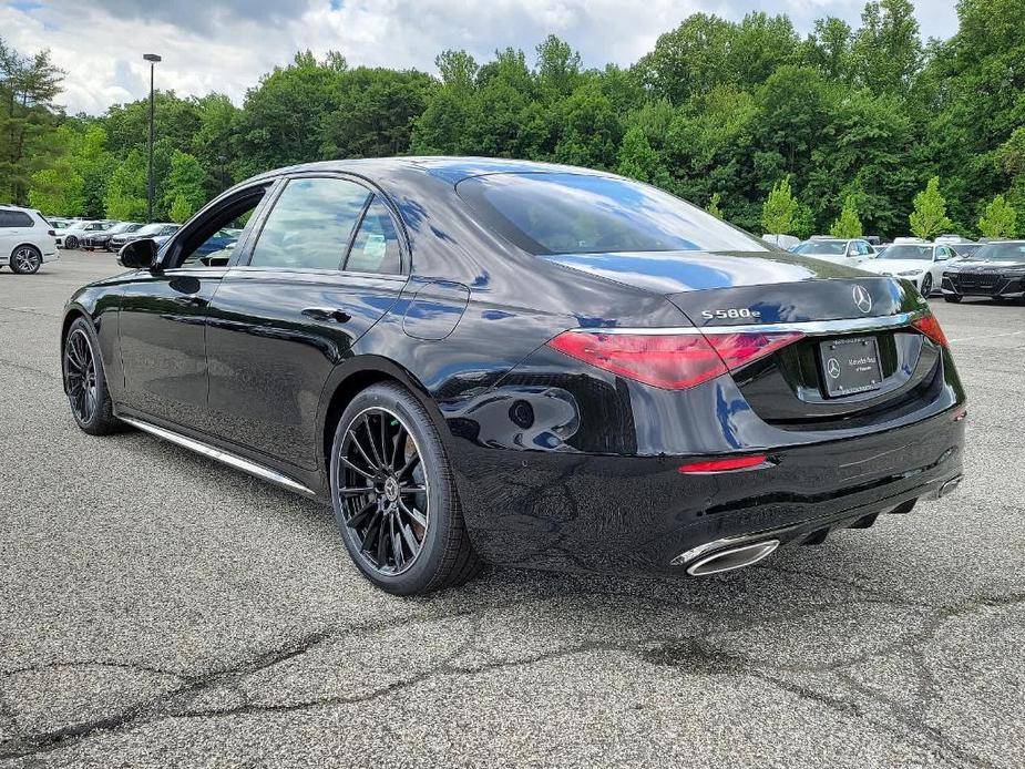 new 2024 Mercedes-Benz S-Class car, priced at $139,050