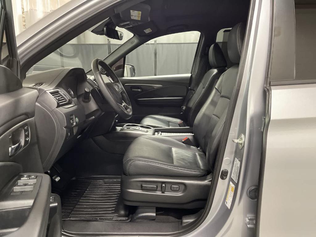 used 2020 Honda Passport car, priced at $21,131