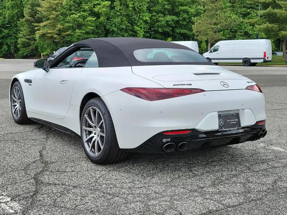 new 2024 Mercedes-Benz AMG SL 43 car, priced at $116,975