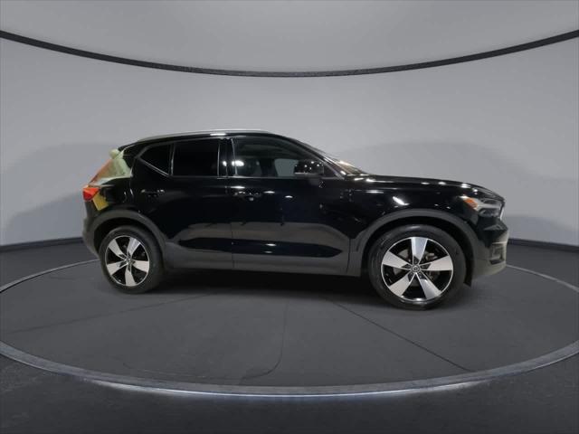 used 2021 Volvo XC40 car, priced at $24,994