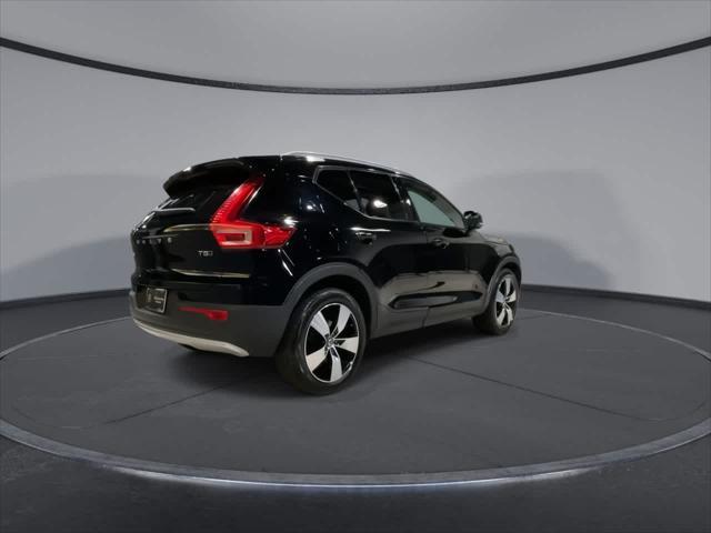 used 2021 Volvo XC40 car, priced at $24,994