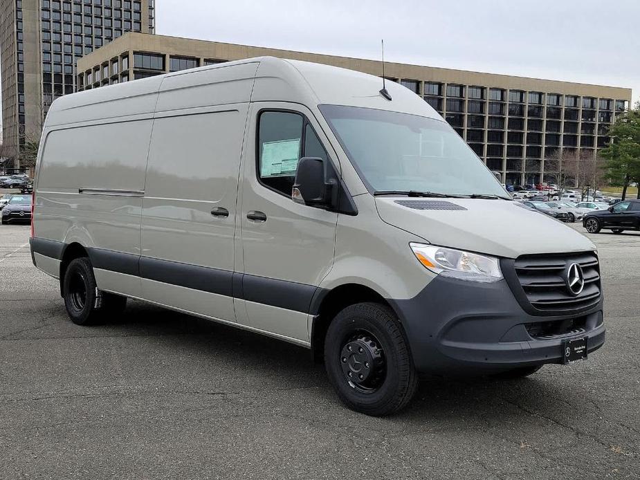 new 2024 Mercedes-Benz Sprinter 4500 car, priced at $75,886