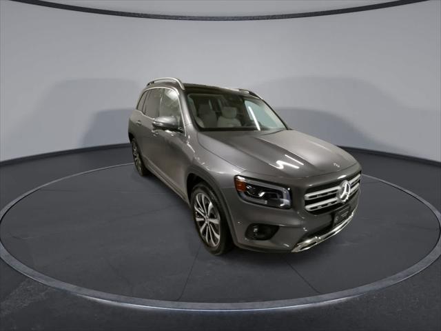 used 2021 Mercedes-Benz GLB 250 car, priced at $30,998
