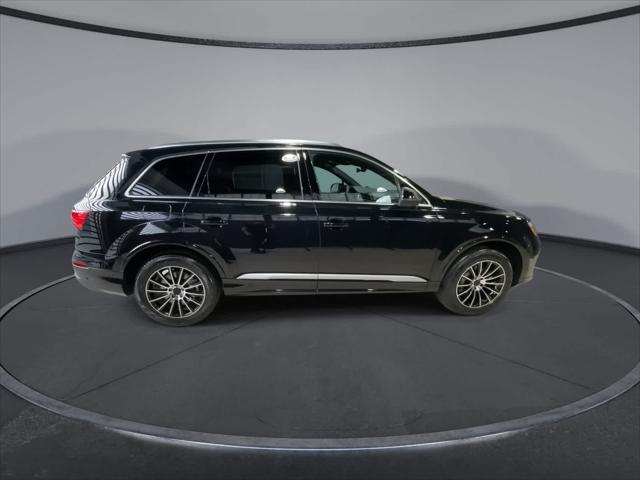 used 2025 Audi Q7 car, priced at $55,994