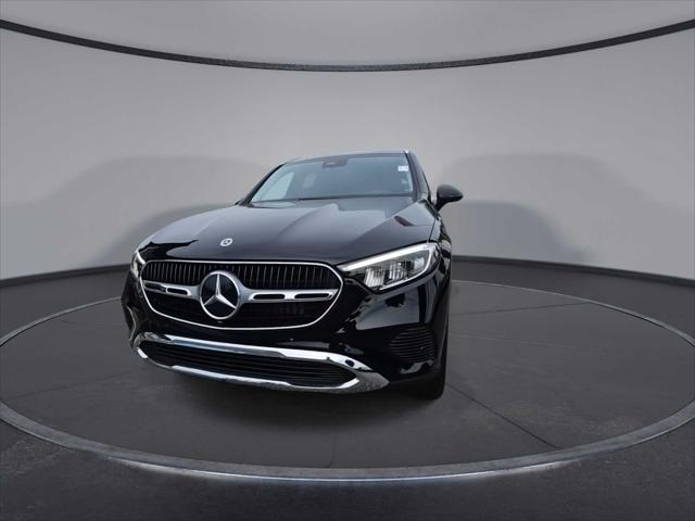 new 2025 Mercedes-Benz GLC 350e car, priced at $61,400