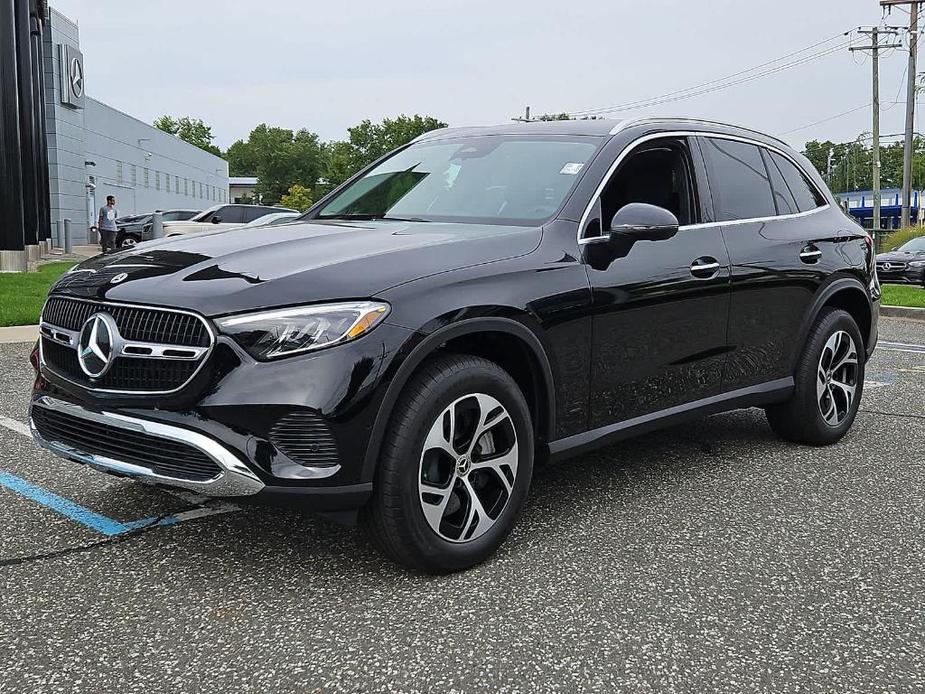 new 2025 Mercedes-Benz GLC 350e car, priced at $61,400