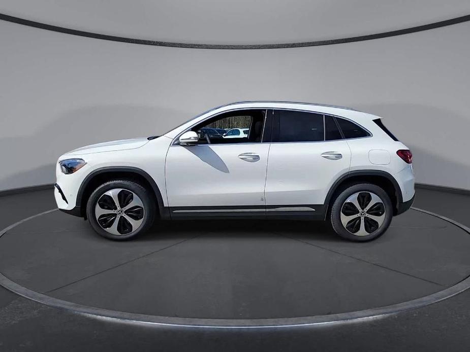 new 2024 Mercedes-Benz GLA 250 car, priced at $49,985