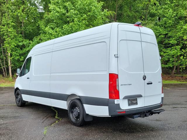 new 2024 Mercedes-Benz Sprinter 2500 car, priced at $63,136