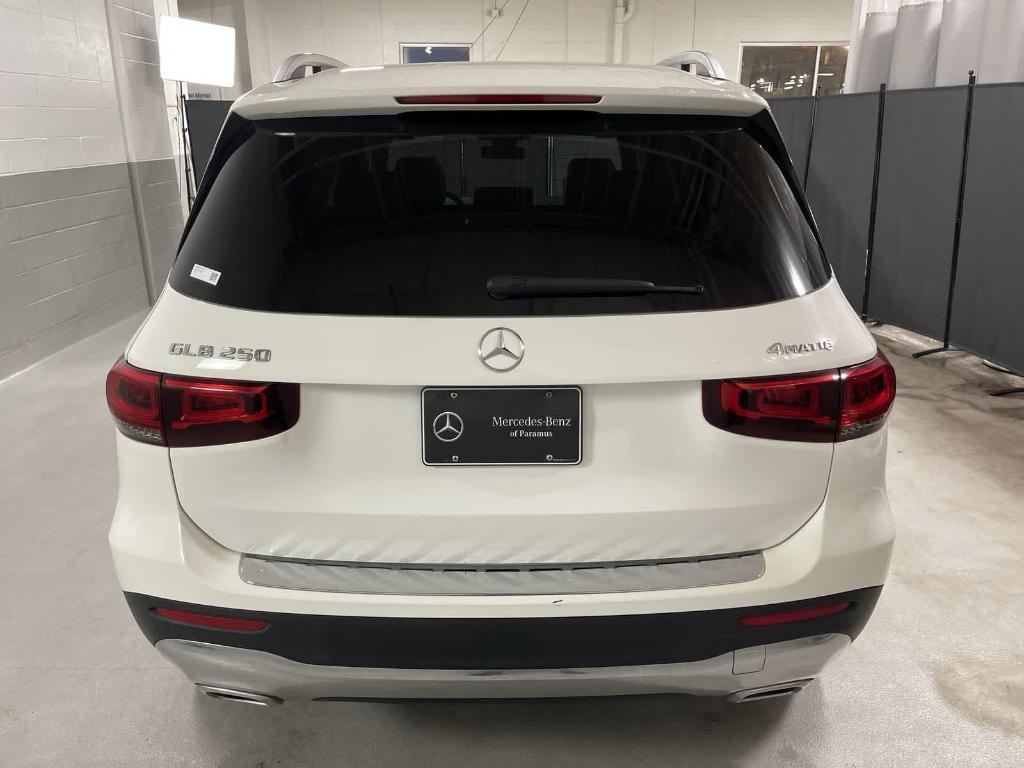 used 2020 Mercedes-Benz GLB 250 car, priced at $25,130