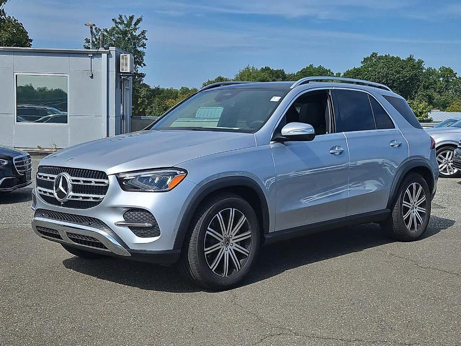 new 2024 Mercedes-Benz GLE 350 car, priced at $68,015