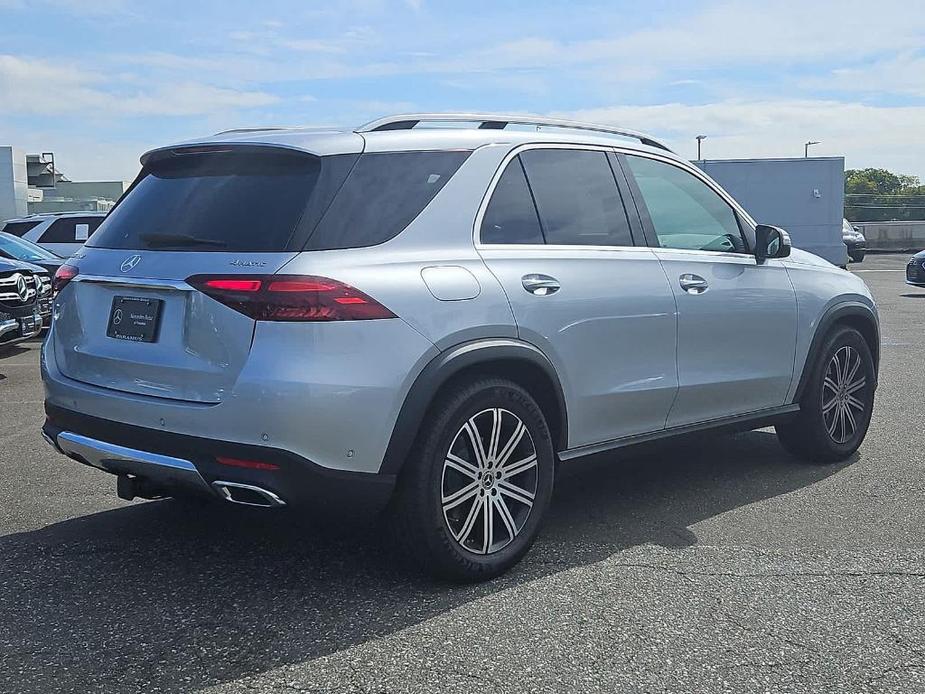 new 2024 Mercedes-Benz GLE 350 car, priced at $68,015