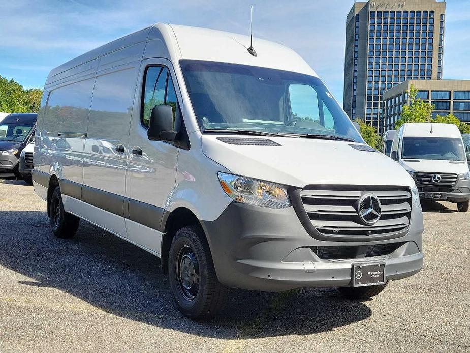 new 2024 Mercedes-Benz Sprinter 3500 car, priced at $73,108