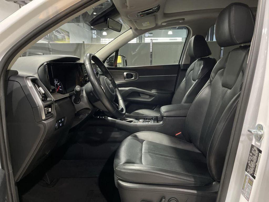 used 2022 Kia Sorento car, priced at $26,225