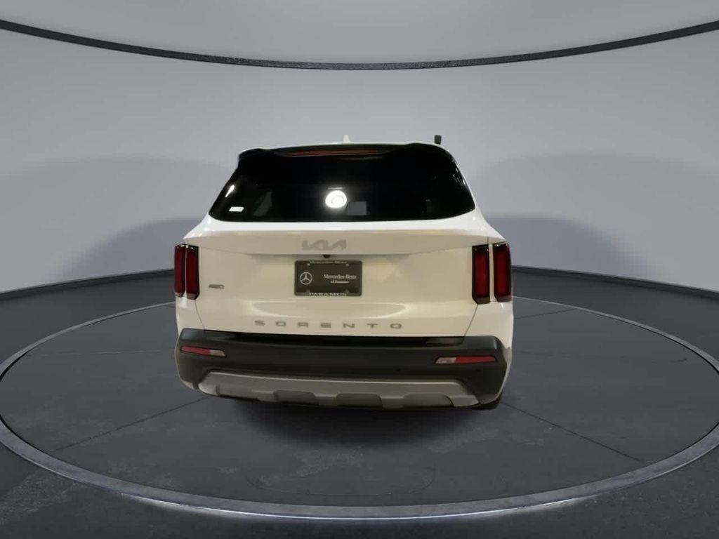 used 2022 Kia Sorento car, priced at $26,225