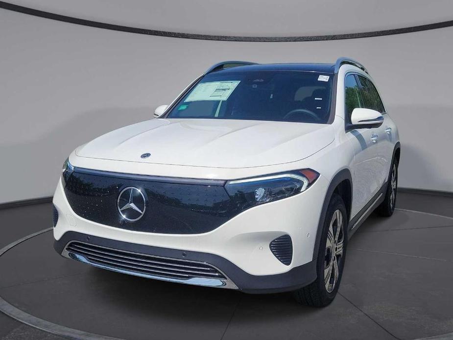 new 2024 Mercedes-Benz EQB 300 car, priced at $64,210