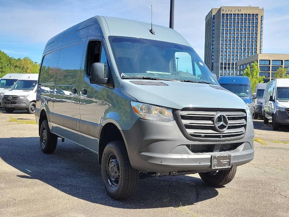 new 2024 Mercedes-Benz Sprinter 2500 car, priced at $72,115