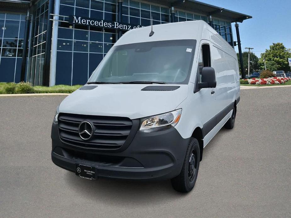 new 2024 Mercedes-Benz Sprinter 3500 car, priced at $73,108