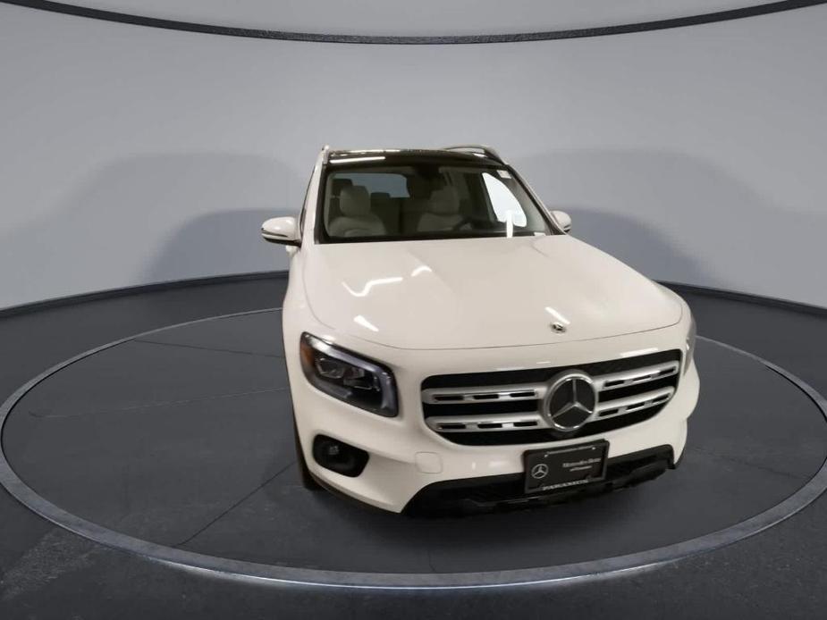 used 2021 Mercedes-Benz GLB 250 car, priced at $27,682