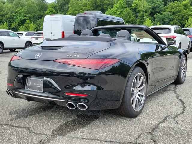 new 2024 Mercedes-Benz AMG SL 43 car, priced at $116,585