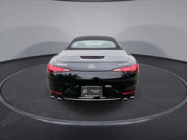 new 2024 Mercedes-Benz AMG SL 43 car, priced at $116,585