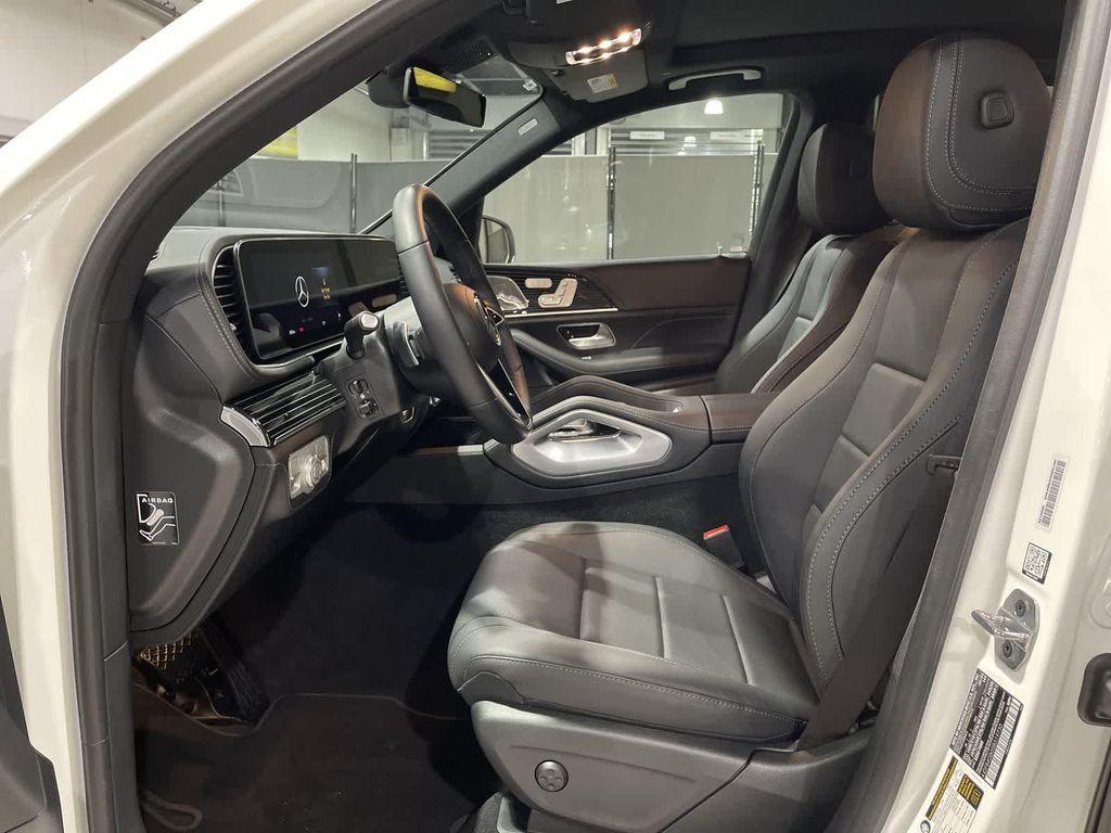 used 2025 Mercedes-Benz GLE 450e car, priced at $71,998
