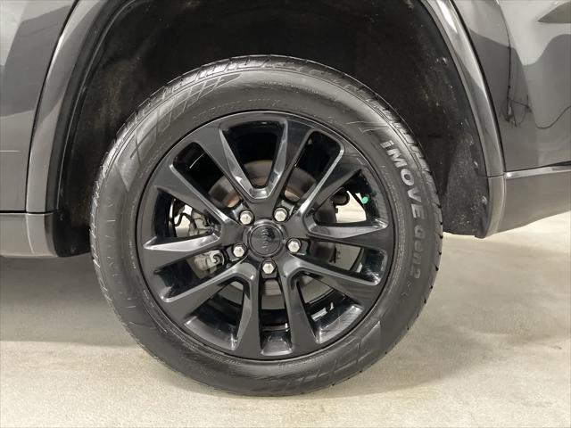 used 2020 Jeep Grand Cherokee car, priced at $20,994