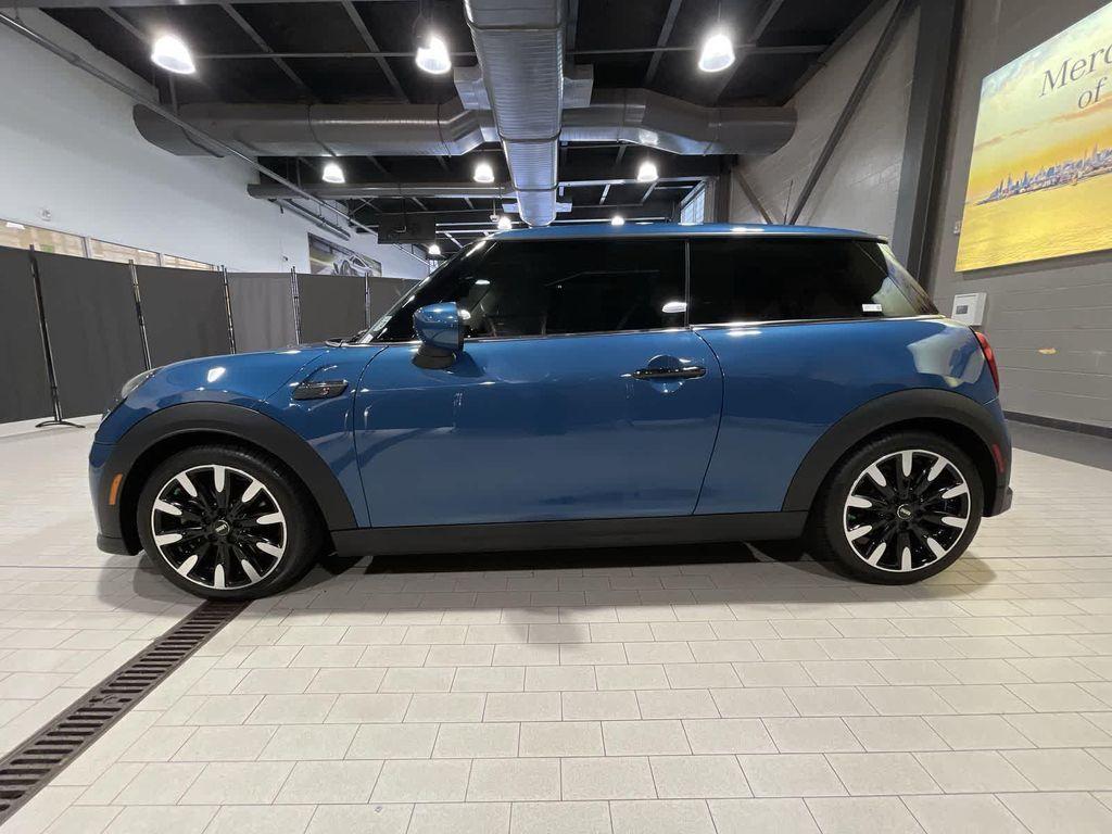 used 2023 MINI Hardtop car, priced at $24,726