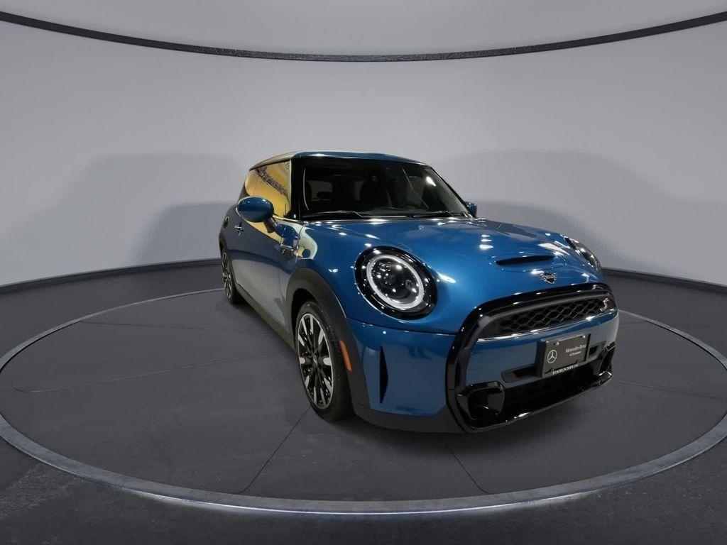 used 2023 MINI Hardtop car, priced at $24,726