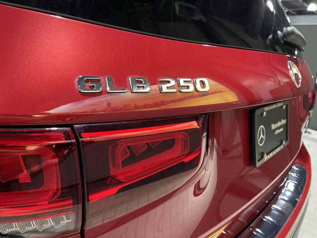 used 2021 Mercedes-Benz GLB 250 car, priced at $28,596