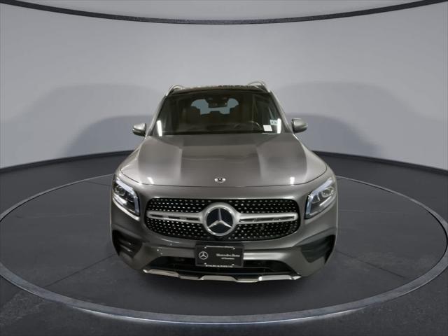 used 2021 Mercedes-Benz GLB 250 car, priced at $31,431