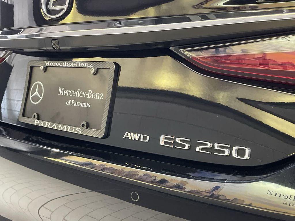 used 2021 Lexus ES 250 car, priced at $25,277