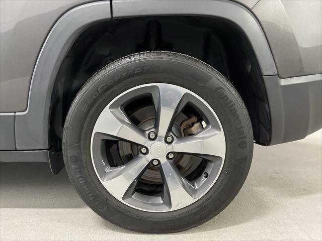 used 2019 Jeep Cherokee car, priced at $17,120