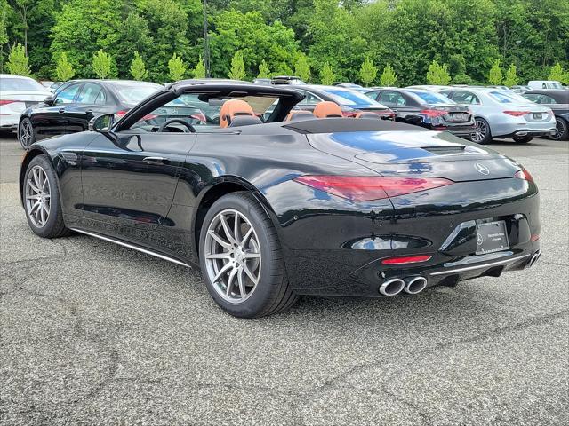 new 2024 Mercedes-Benz AMG SL 43 car, priced at $111,850