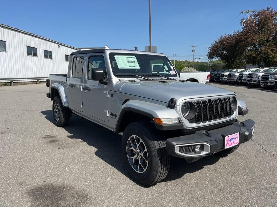 new 2024 Jeep Gladiator car, priced at $48,670