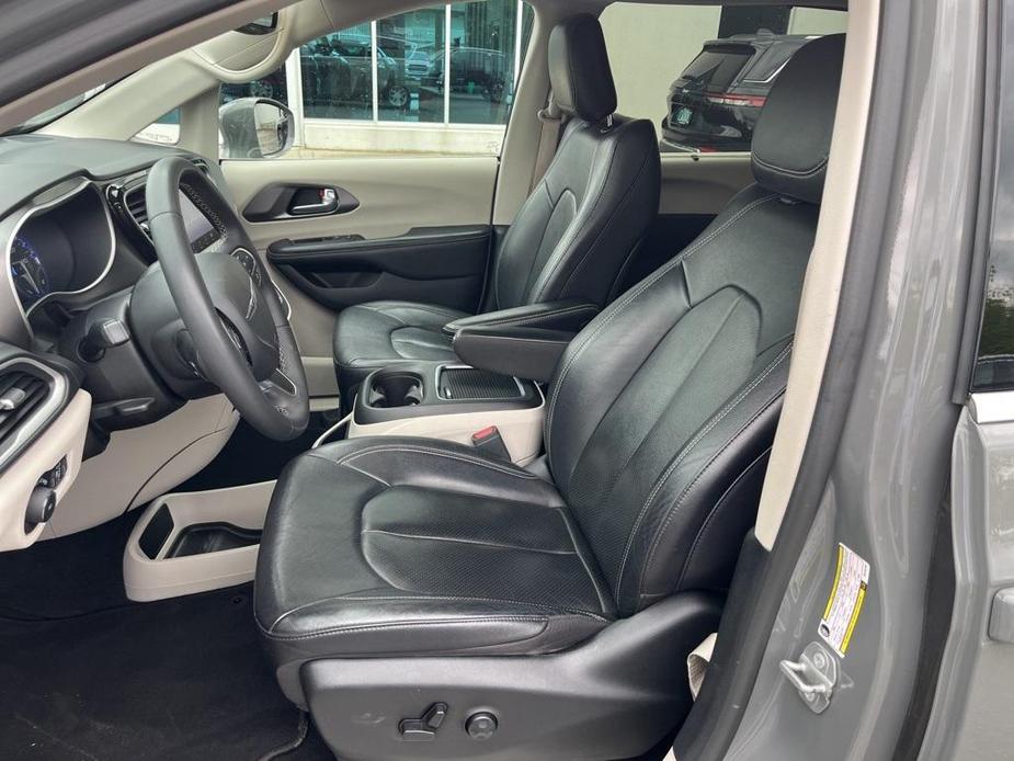 used 2022 Chrysler Pacifica car, priced at $25,777