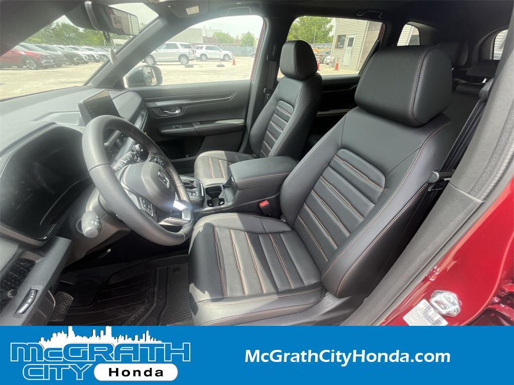 new 2026 Honda CR-V Hybrid car, priced at $40,015