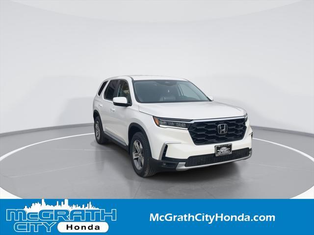 new 2025 Honda Pilot car, priced at $45,267