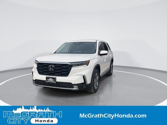 new 2025 Honda Pilot car, priced at $45,267