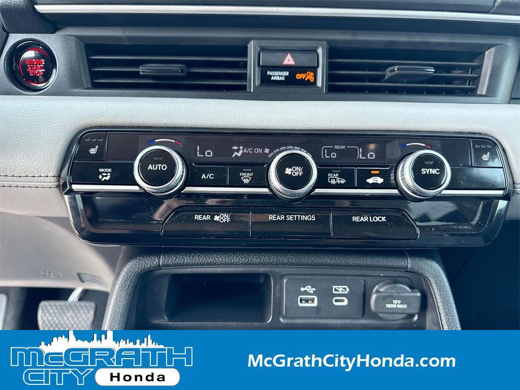 used 2025 Honda Pilot car, priced at $43,889