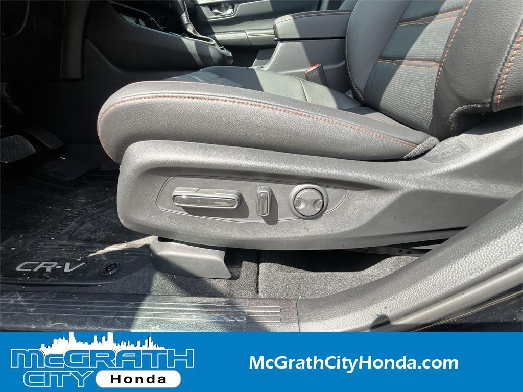 new 2026 Honda CR-V Hybrid car, priced at $39,528