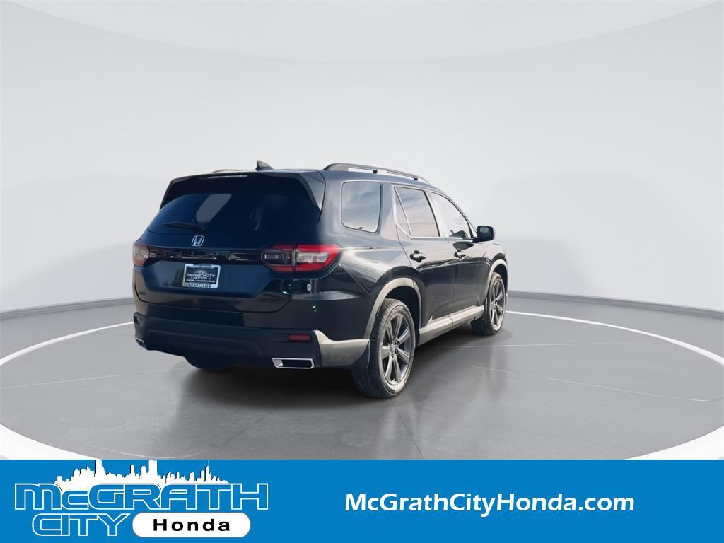 new 2025 Honda Pilot car, priced at $42,795